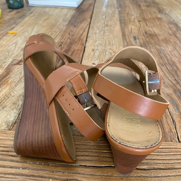 Franco Sarto Brown Sandals - Picture 7 of 8